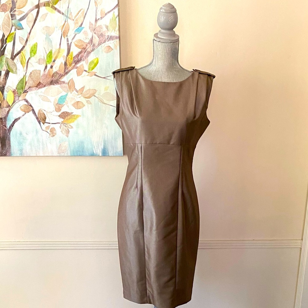 CALVIN KLEIN WOMEN’S BACK ZIPPER SHOULDER DETAIL SLEEVELESS DRESS SIZE 6🌟NWOT🌟